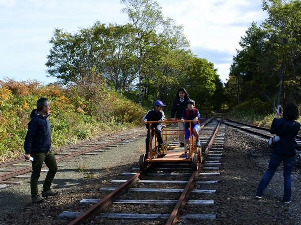 引き馬体験や、旧標津線の線路を使った自転車トロッコ体験なども実施予定（いずれも無料）